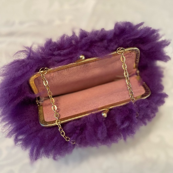 Fuzzy Mini Purse - Picture 4 of 4